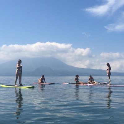 group of girls on fun tour SUP